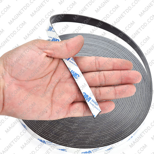 แม่เหล็กยางสติกเกอร์ 3M ขนาด 12mm x 2mm ยาว - 10เมตร [ยกม้วน] แม่เหล็กถาวรยาง Flexible Rubber Magnets