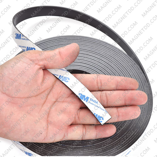 แม่เหล็กยางสติกเกอร์ 3M ขนาด 15mm x 2mm ยาว 10เมตร - ยกม้วน แม่เหล็กถาวรยาง Flexible Rubber Magnets