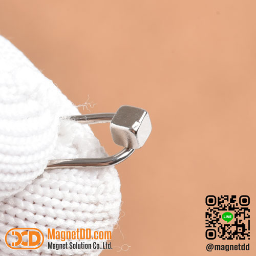 แม่เหล็กแรงสูง สี่เหลี่ยมลูกบาศก์ 3mm x 3mm x 3mm : งาน Defect งานตำหนิ คุณภาพสูง ราคาพิเศษ